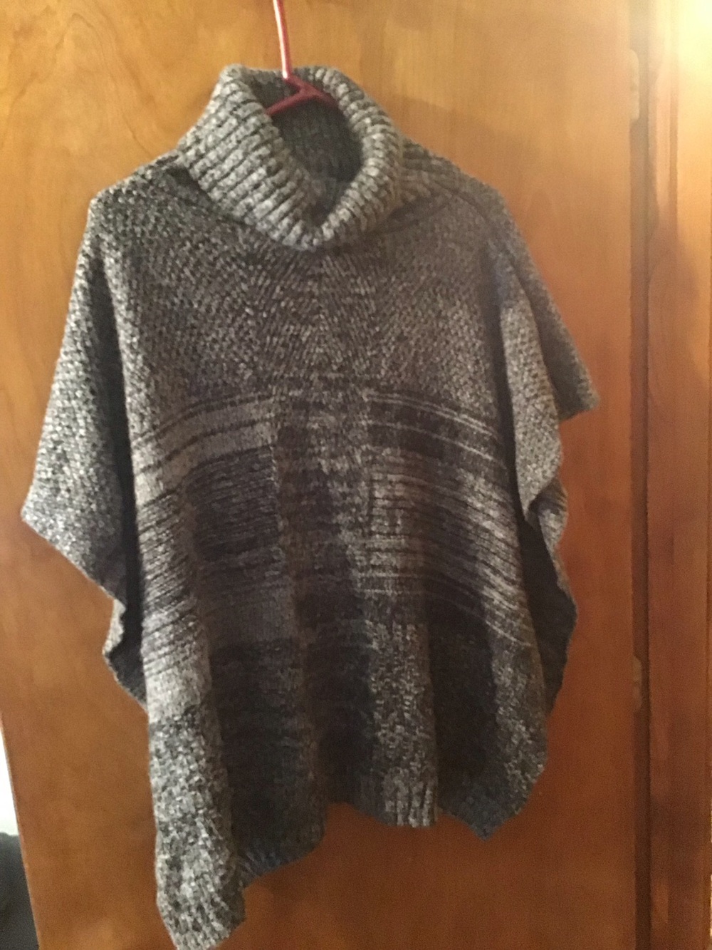 Apt 9 Gray Turtleneck Poncho Sweater One Size 39” pit to pit